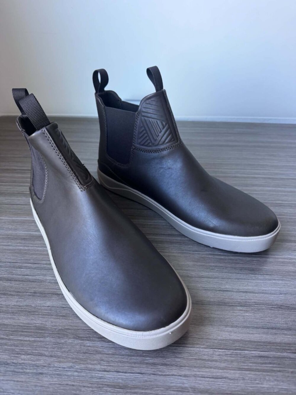 OluKai Men's Lae ahi Mid Chelsea Boots in Dark Java Brown $150 - Picture 2 of 16